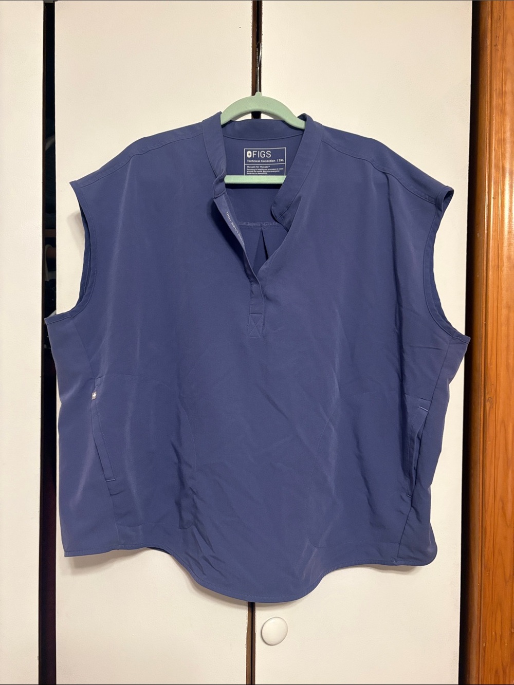 FIGS Women's Sleeveless Scrub Top in Navy Blue
